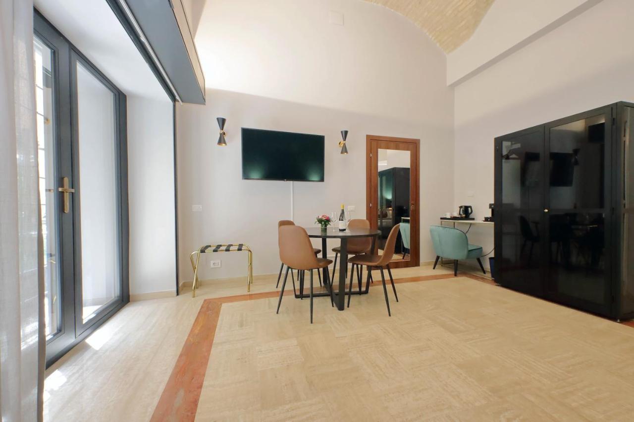Charming Suites Navona โรม ภายนอก รูปภาพ